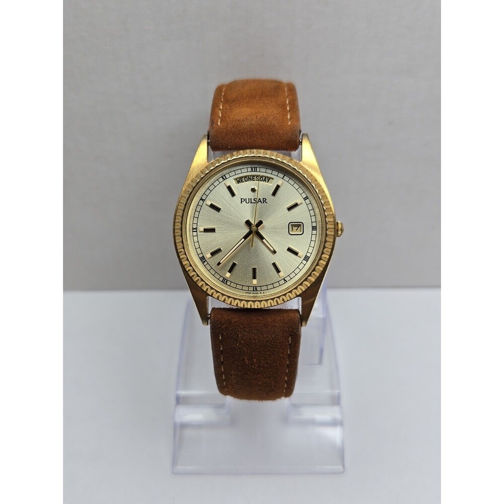 Pulsar by Seiko Mens Presidential Day Date Gold Tone Fluted Watch New Battery